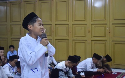 202 PESERTA MATSAMA MTs. SERBA BAKTI MENGIKUTI PEMBINAAN IBADAH