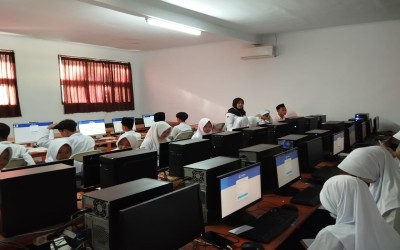 Gladi Tes Kemampuan Akademik (TKA) Kelas IX MTs Serba Bakti Berjalan Lancar
