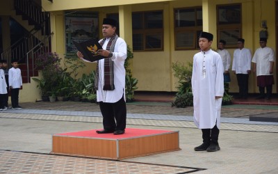 MTs Serba Bakti Laksanakan Upacara Hari Santri Nasional Tahun 2023
